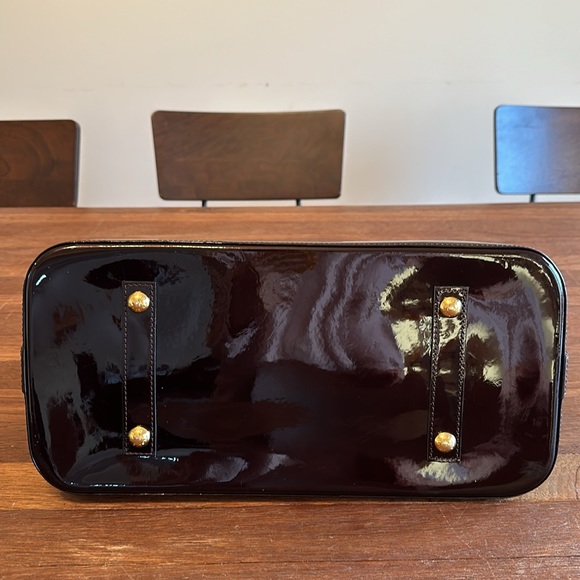 Louis Vuitton Alma Vernis Patent Leather Monogram Embossed Handbag Red Wine - Picture 3 of 8